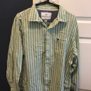 American Eagle Vintage fit green and white shirt.